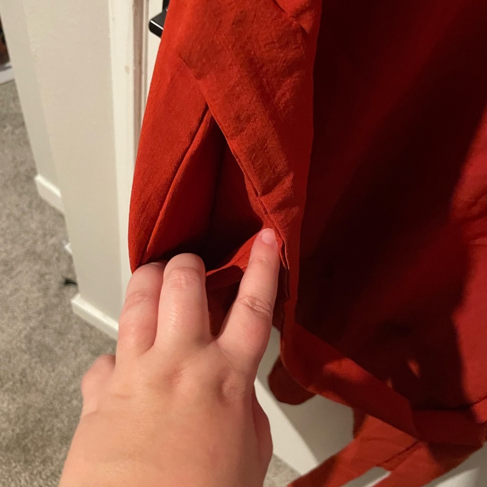 NWT Emery Rose Burnt Orange V-Neck Dress - Picture 3 of 6